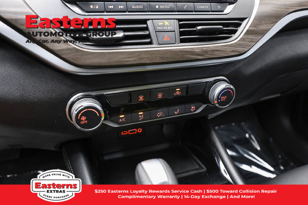 Used 2023 Nissan Altima 2.5 SV FWD image 21