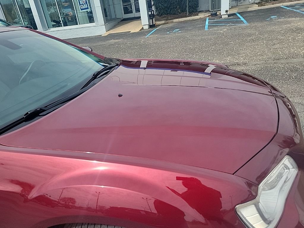 Used 2016 Chrysler 300 Limited image 6