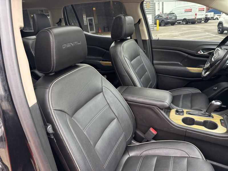 Used 2019 GMC Acadia Denali AWD/4WD image 10
