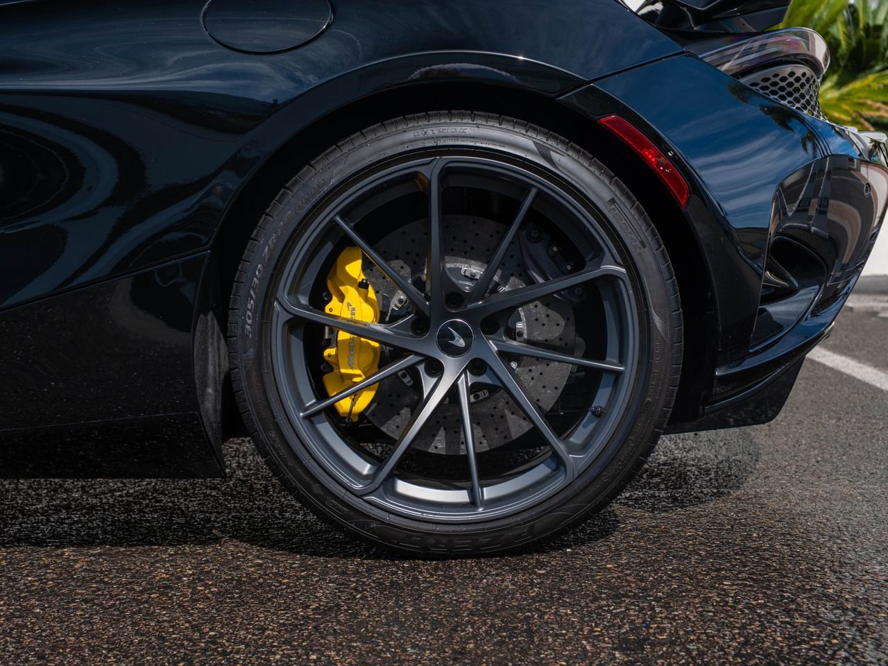 Used 2024 McLaren 750S image 13