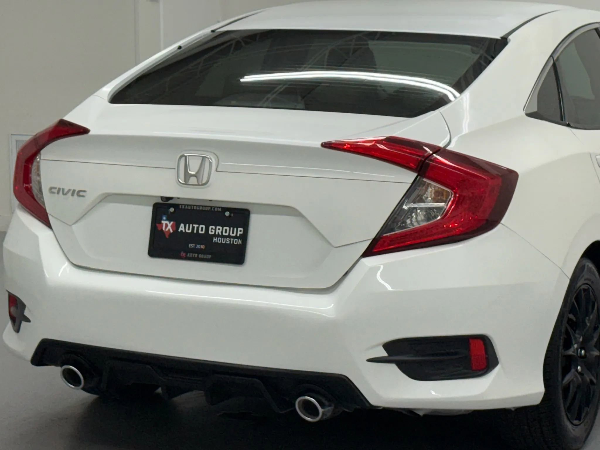 Used 2018 Honda Civic LX image 11