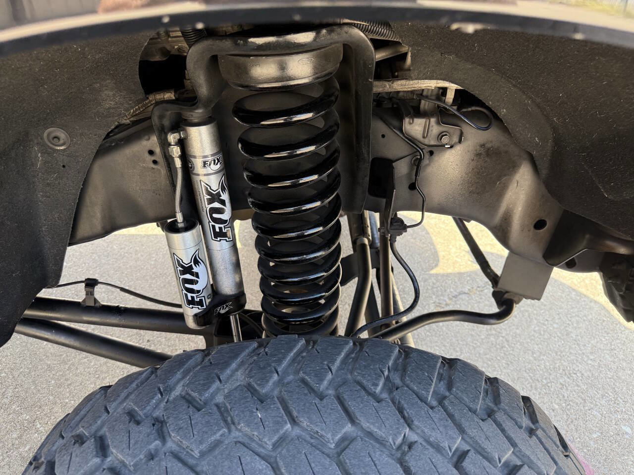 Used 2014 Ford F250 Lariat w/ Chrome Package image 32