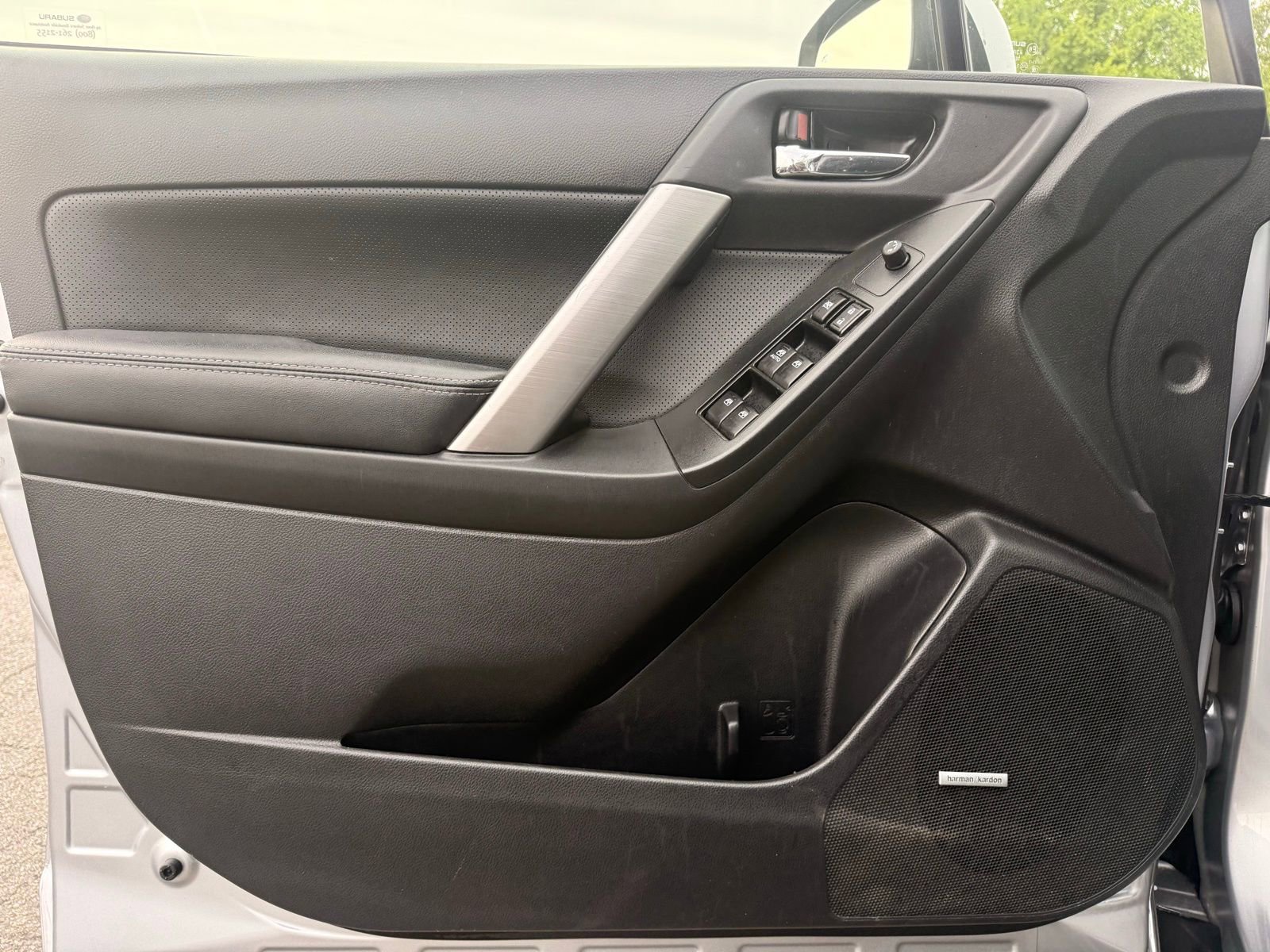 Used 2016 Subaru Forester 2.5i Limited image 14