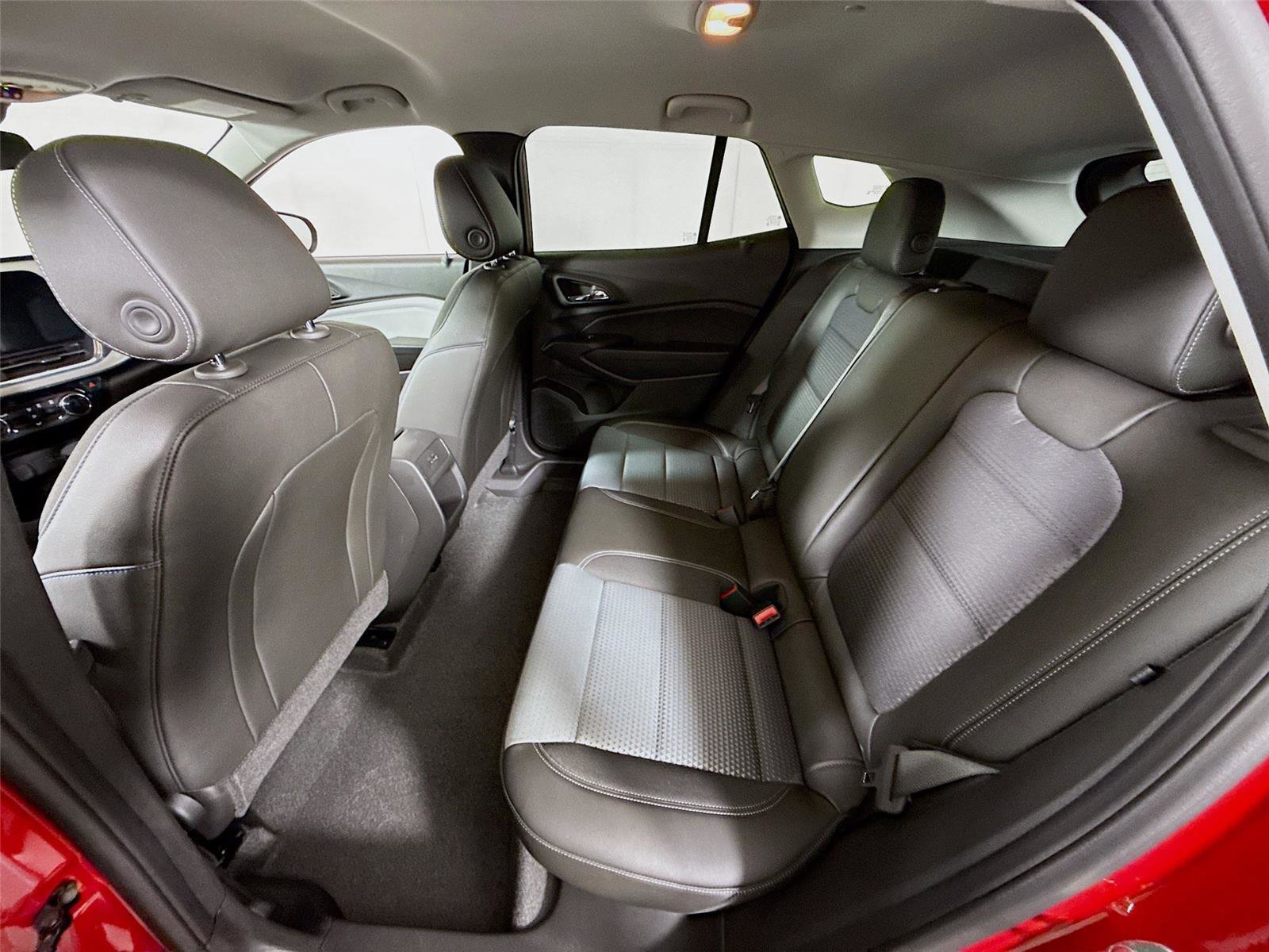 New 2026 Chevrolet Trax LT w/ LT Convenience Package image 17