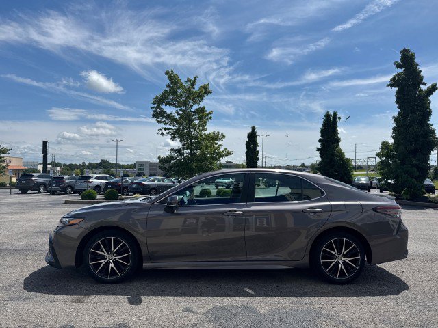 Used 2024 Toyota Camry SE FWD image 14