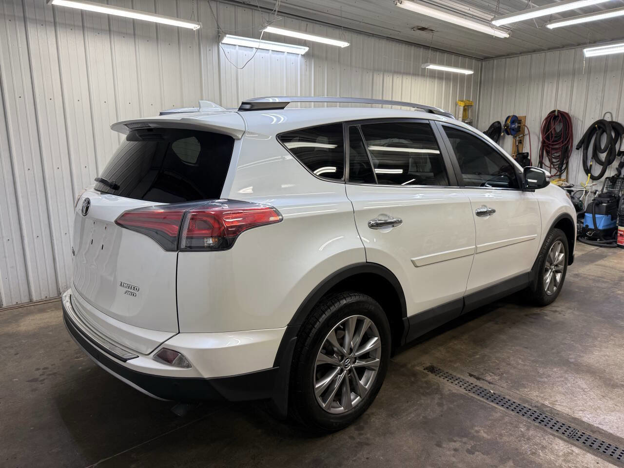 Used 2017 Toyota RAV4 Limited w/ Protection Package image 9