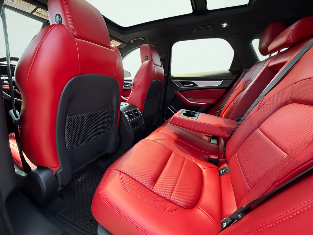 Used 2023 Jaguar F-PACE R-Dynamic S AWD/4WD image 24