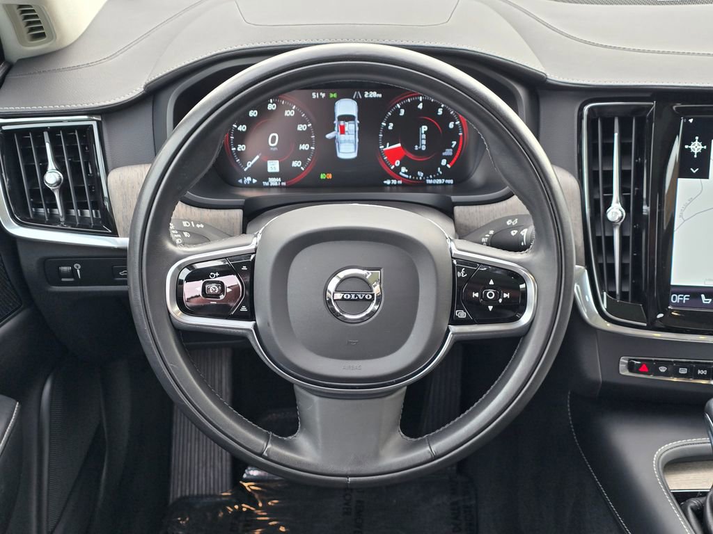 Used 2021 Volvo S90 T6 Inscription image 6