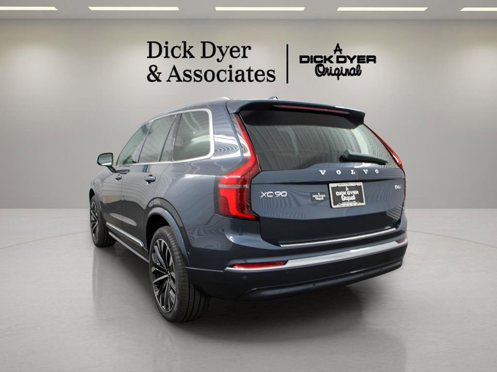 New 2026 Volvo XC90 B6 Plus w/ Protection Package Premier image 4