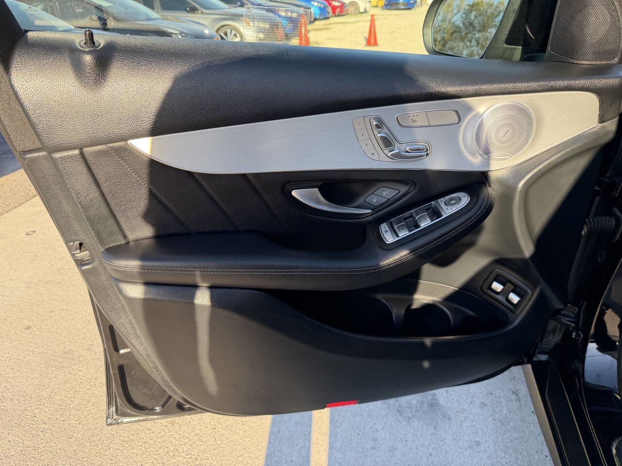 Used 2019 Mercedes-Benz GLC 350e 4MATIC w/ AMG Line image 31