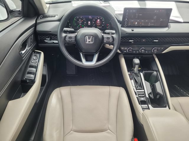 Used 2024 Honda Accord Touring image 16