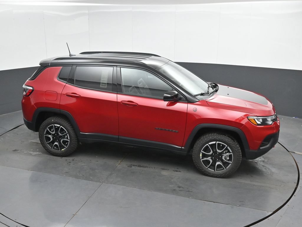 New 2026 Jeep Compass Trailhawk AWD/4WD image 33