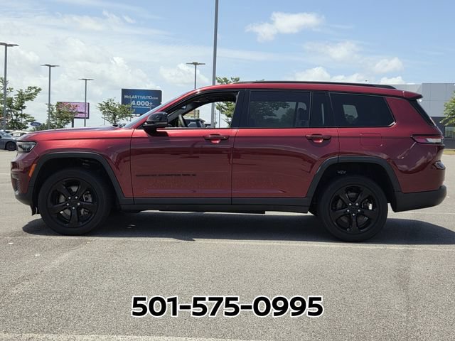 Used 2023 Jeep Grand Cherokee L Laredo AWD/4WD image 2