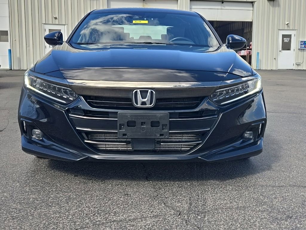 Used 2022 Honda Accord Sport image 2