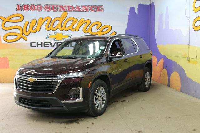 Used 2023 Chevrolet Traverse LT FWD image 2