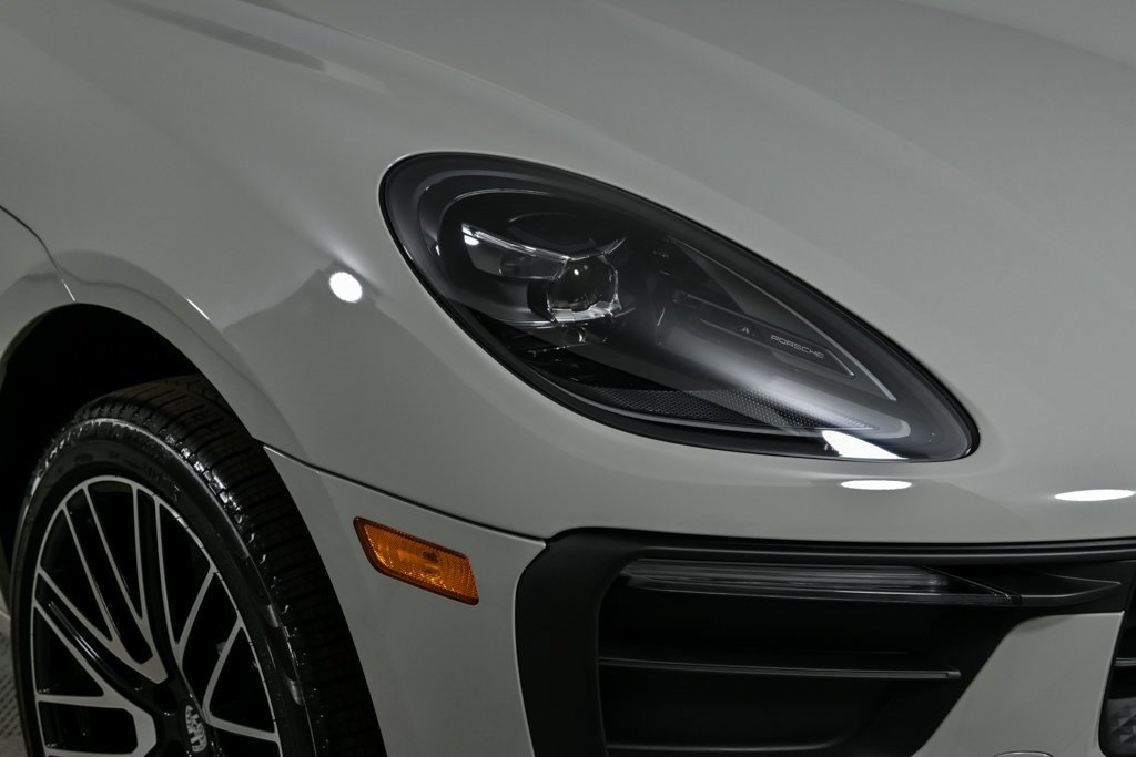 New 2026 Porsche Macan image 37