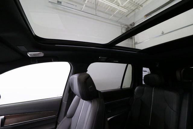 New 2026 Cadillac Vistiq Sport image 22