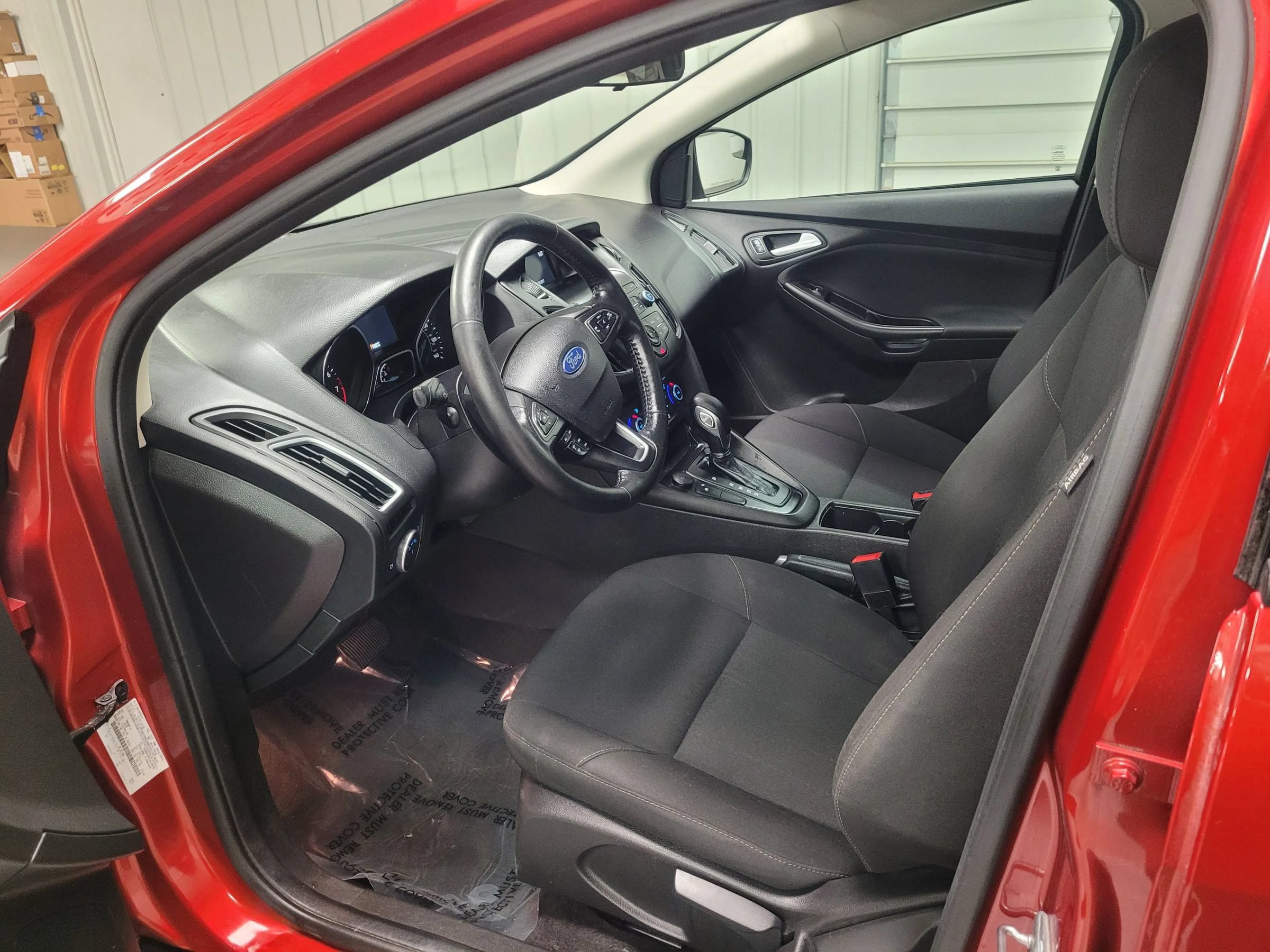 Used 2018 Ford Focus SE FWD image 21