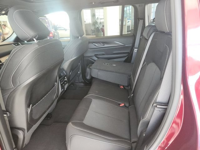 Certified 2024 Jeep Grand Cherokee Laredo X RWD image 14