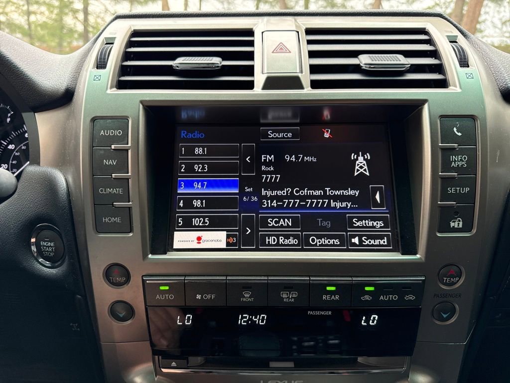 Used 2018 Lexus GX 460 Premium w/ Premium Package image 16