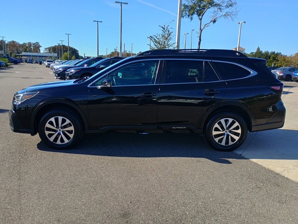 Certified 2022 Subaru Outback Premium image 8
