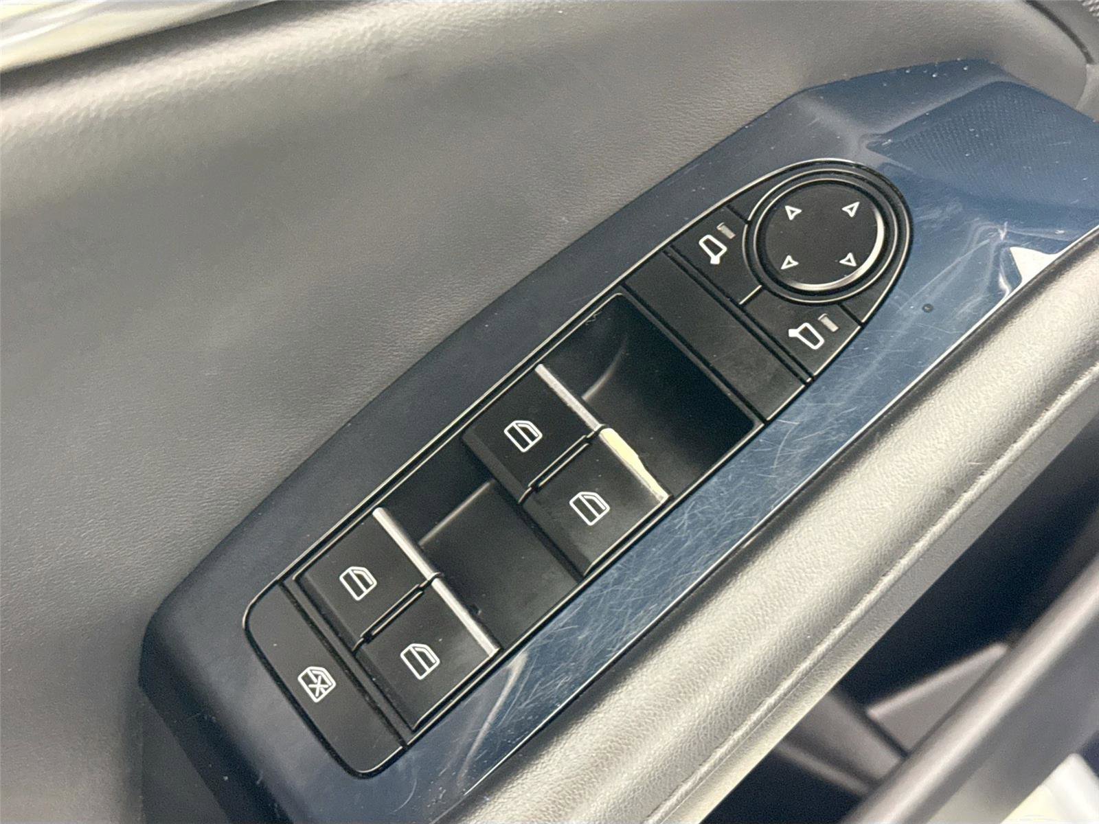 Used 2019 MAZDA MAZDA3 AWD Hatchback image 30