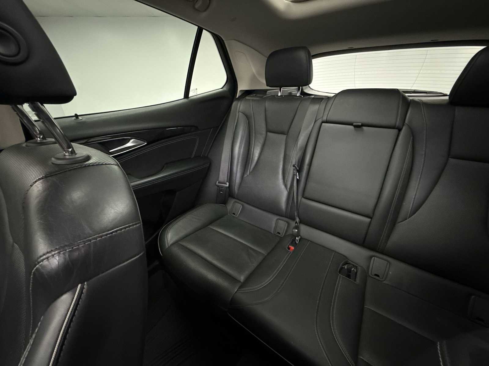 Used 2021 Buick Envision Essence w/ Sport Touring Package image 12