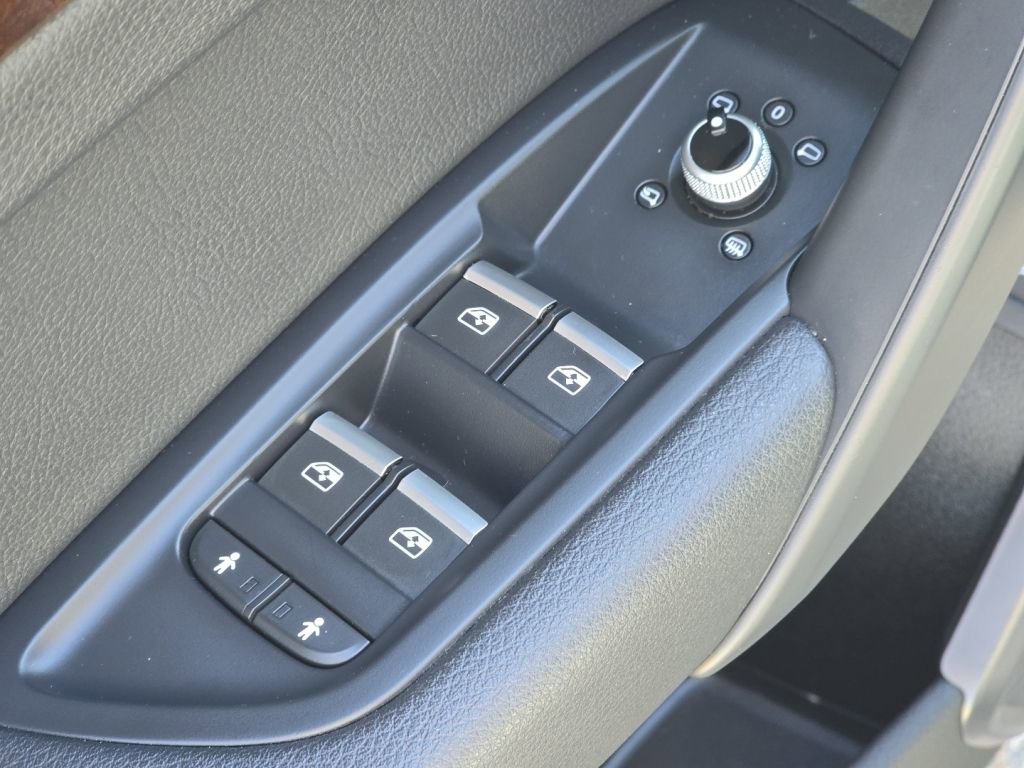 Used 2020 Audi Q5 2.0T Premium image 27