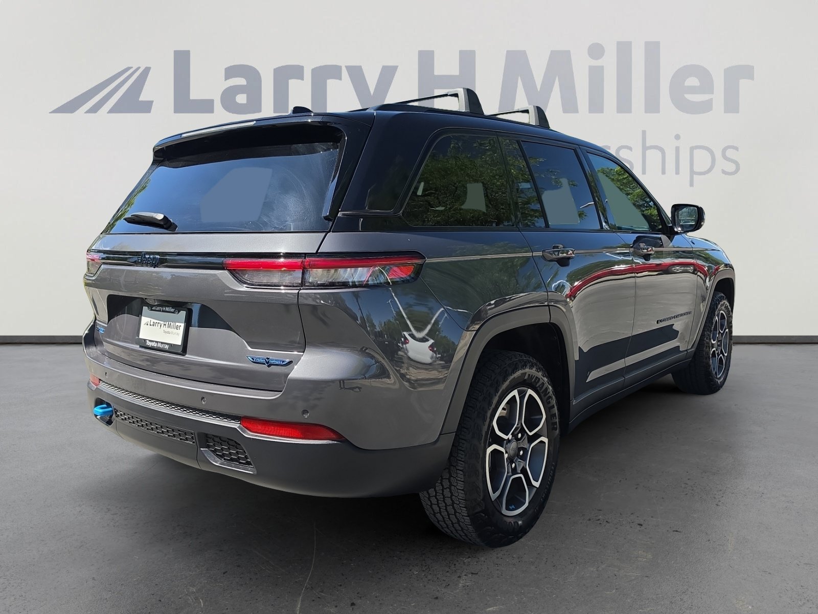 Used 2024 Jeep Grand Cherokee Trailhawk AWD/4WD image 5