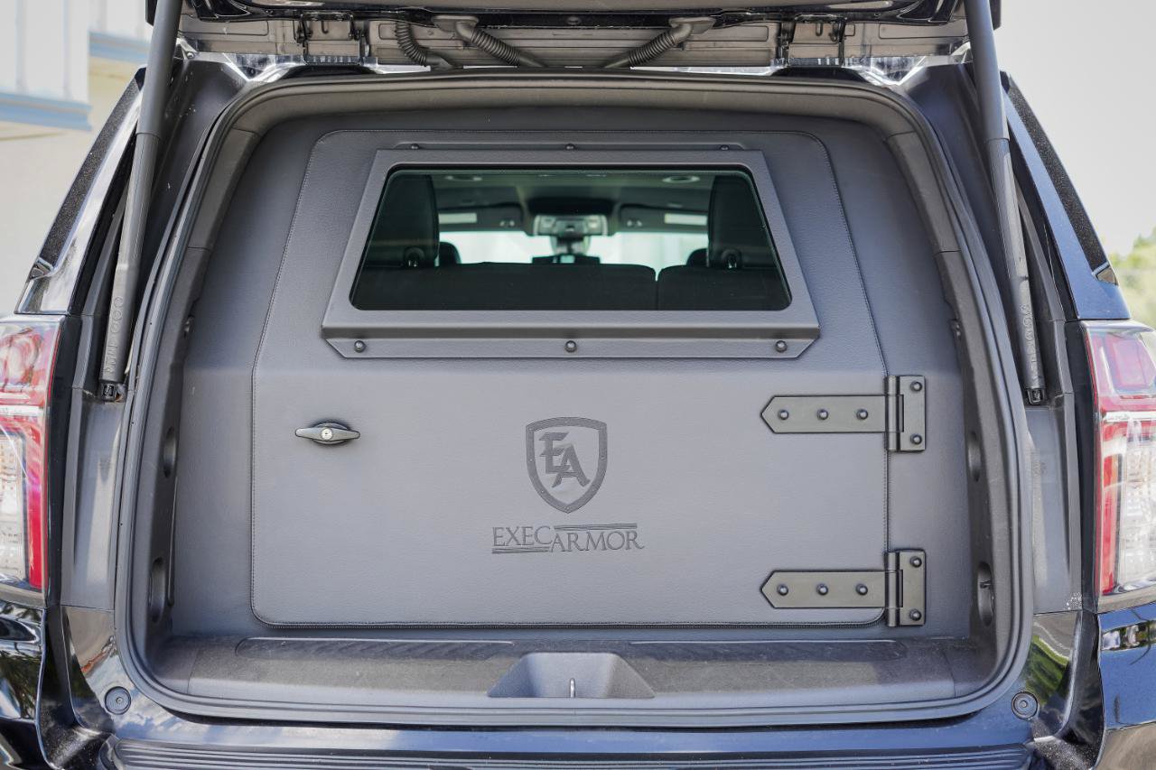 Used 2021 Chevrolet Suburban LT AWD/4WD image 8