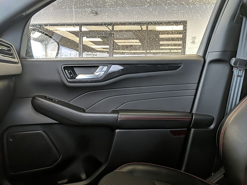 Used 2024 Ford Escape ST-Line w/ Tech Pack #1 image 22