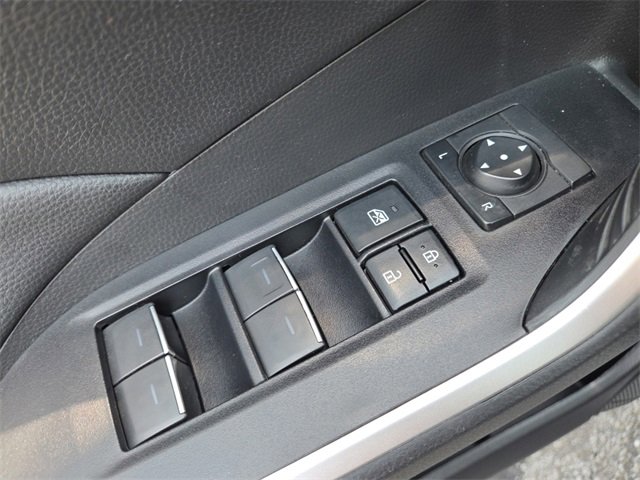 Used 2022 Toyota RAV4 XLE image 11