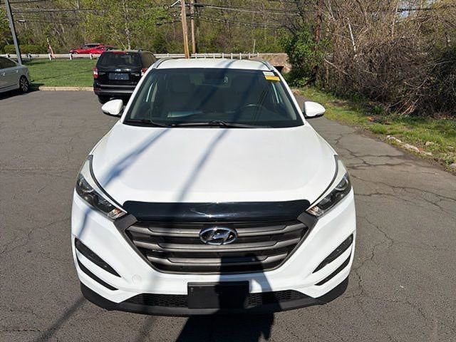 Used 2017 Hyundai Tucson SE Plus image 2