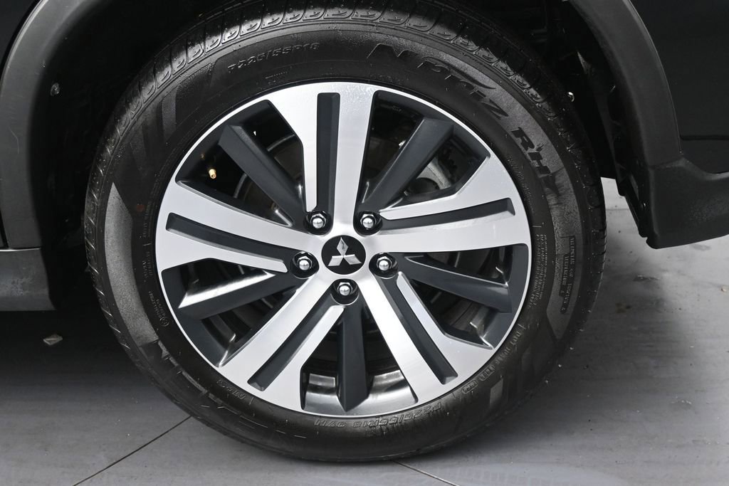Used 2025 Mitsubishi Outlander Sport ES AWD/4WD image 32