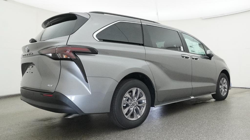 New 2026 Toyota Sienna XLE FWD image 17