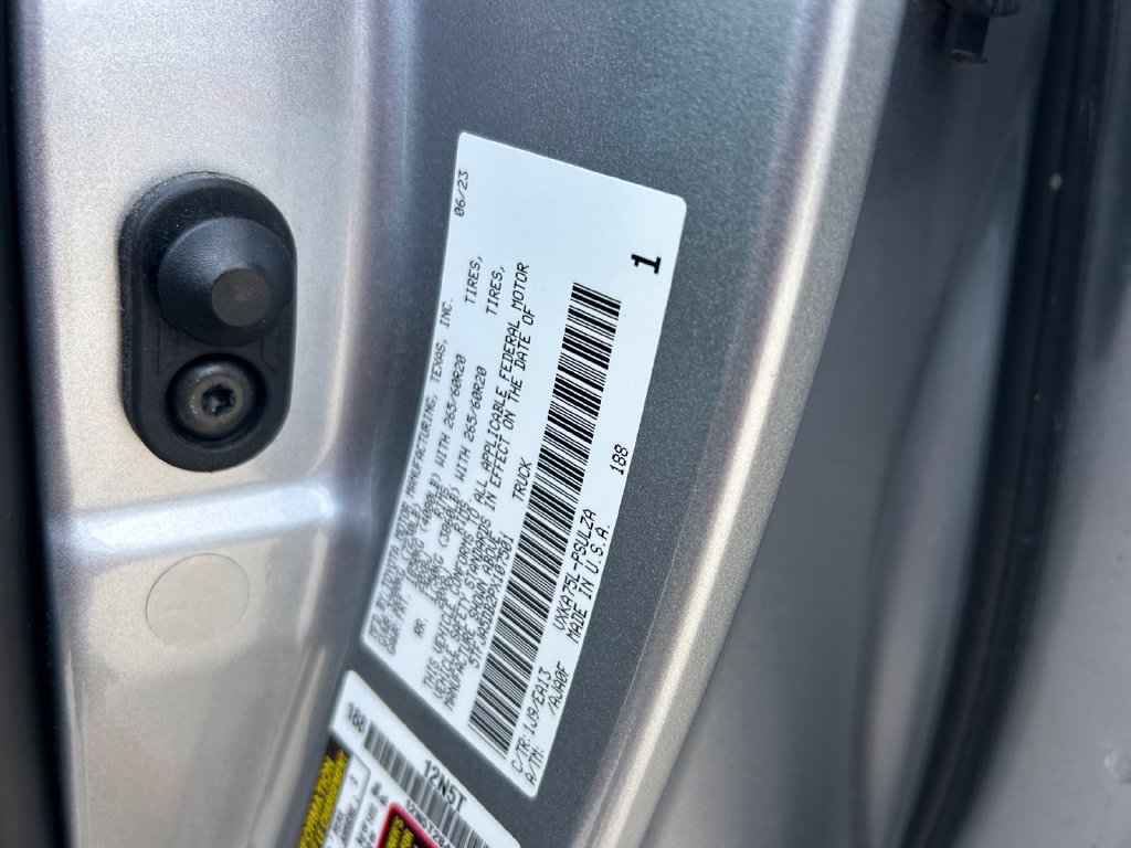 Used 2023 Toyota Tundra Limited AWD/4WD image 10