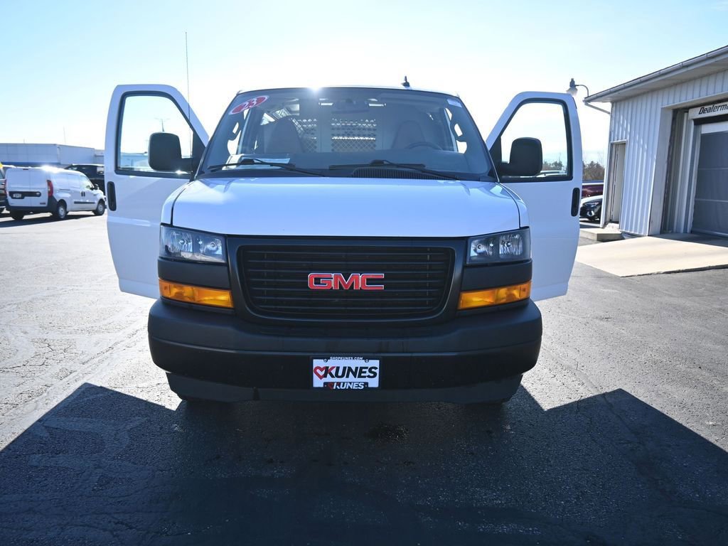 Used 2023 GMC Savana 2500 Extended w/ Enhanced Convenience Package image 47