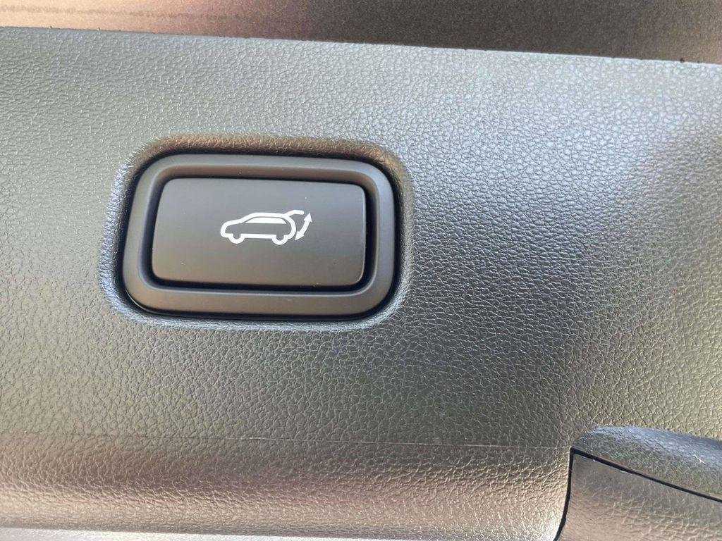 New 2026 Hyundai Tucson Limited FWD image 40