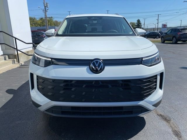 New 2025 Volkswagen Tiguan SE image 7