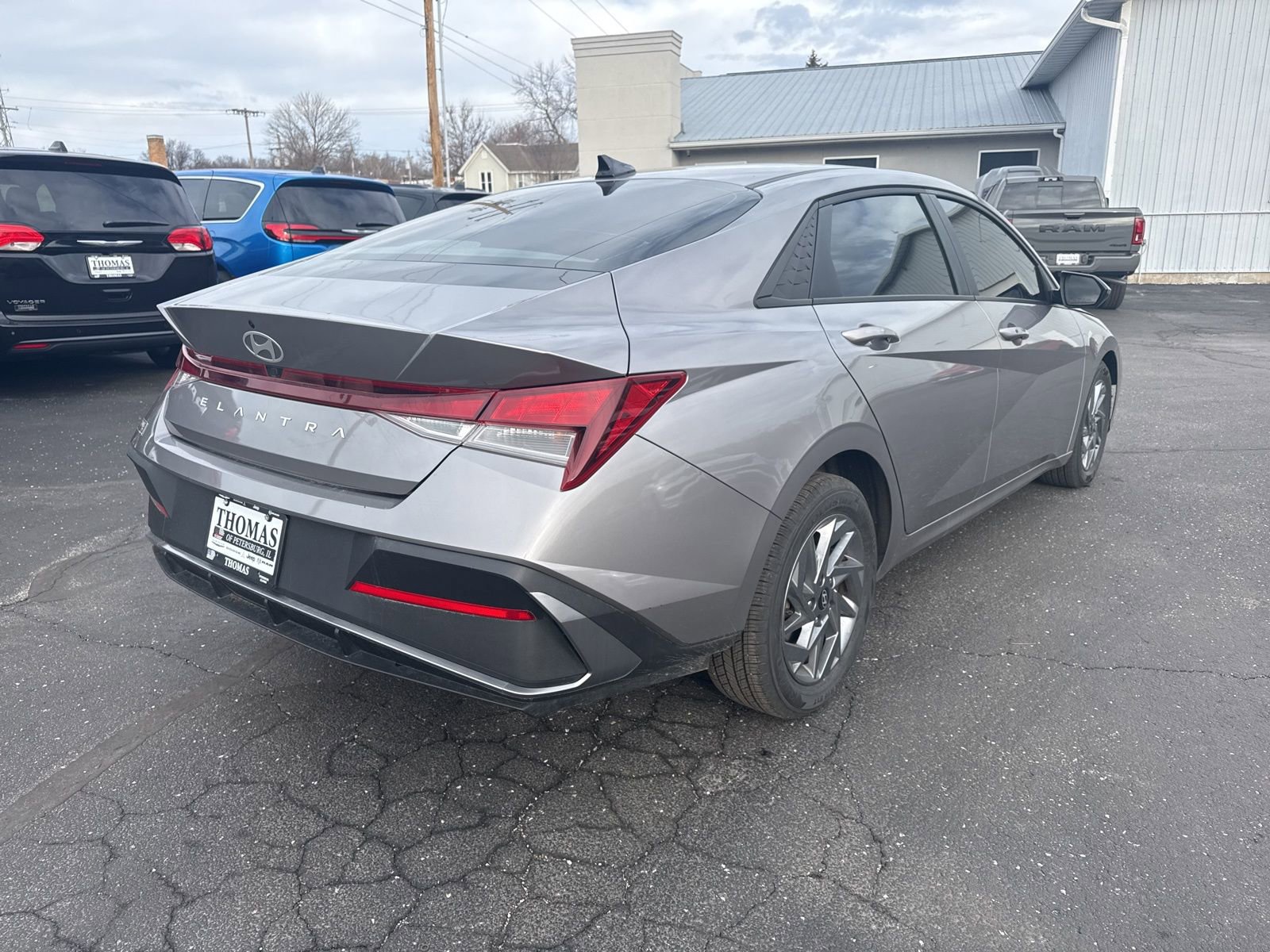 Used 2024 Hyundai Elantra SEL image 7