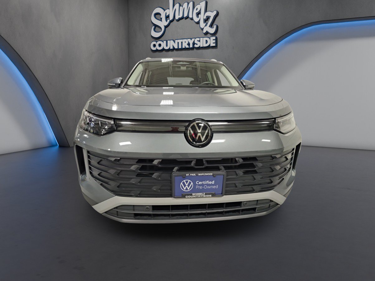 Certified 2025 Volkswagen Tiguan S w/ 18" Wheel Package AWD/4WD image 2