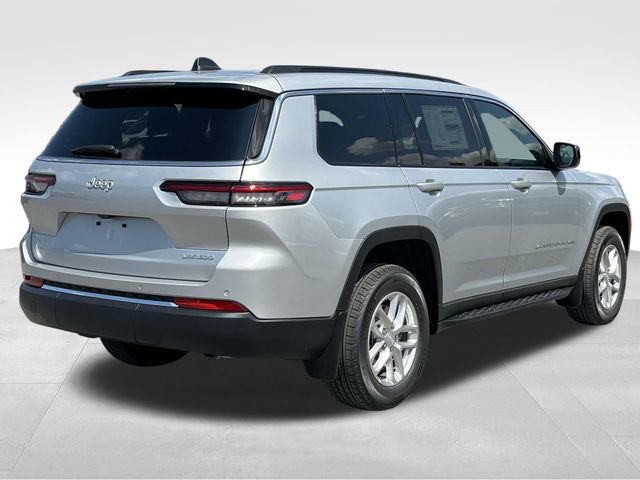 New 2025 Jeep Grand Cherokee L Laredo image 7