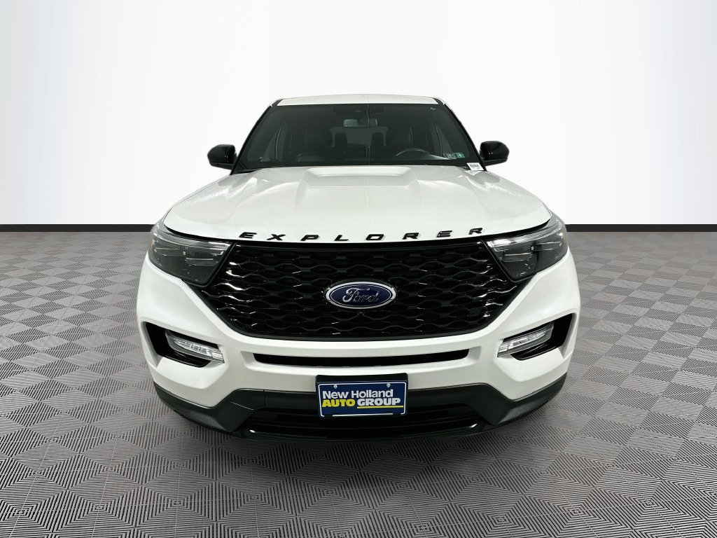 Certified 2022 Ford Explorer ST-Line AWD/4WD image 2