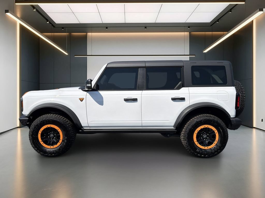 Used 2024 Ford Bronco Badlands AWD/4WD image 2