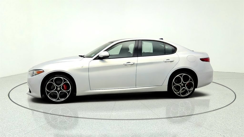 Used 2022 Alfa Romeo Giulia Ti AWD/4WD image 8