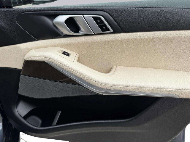 Used 2021 BMW X5 xDrive40i w/ Premium Package image 54