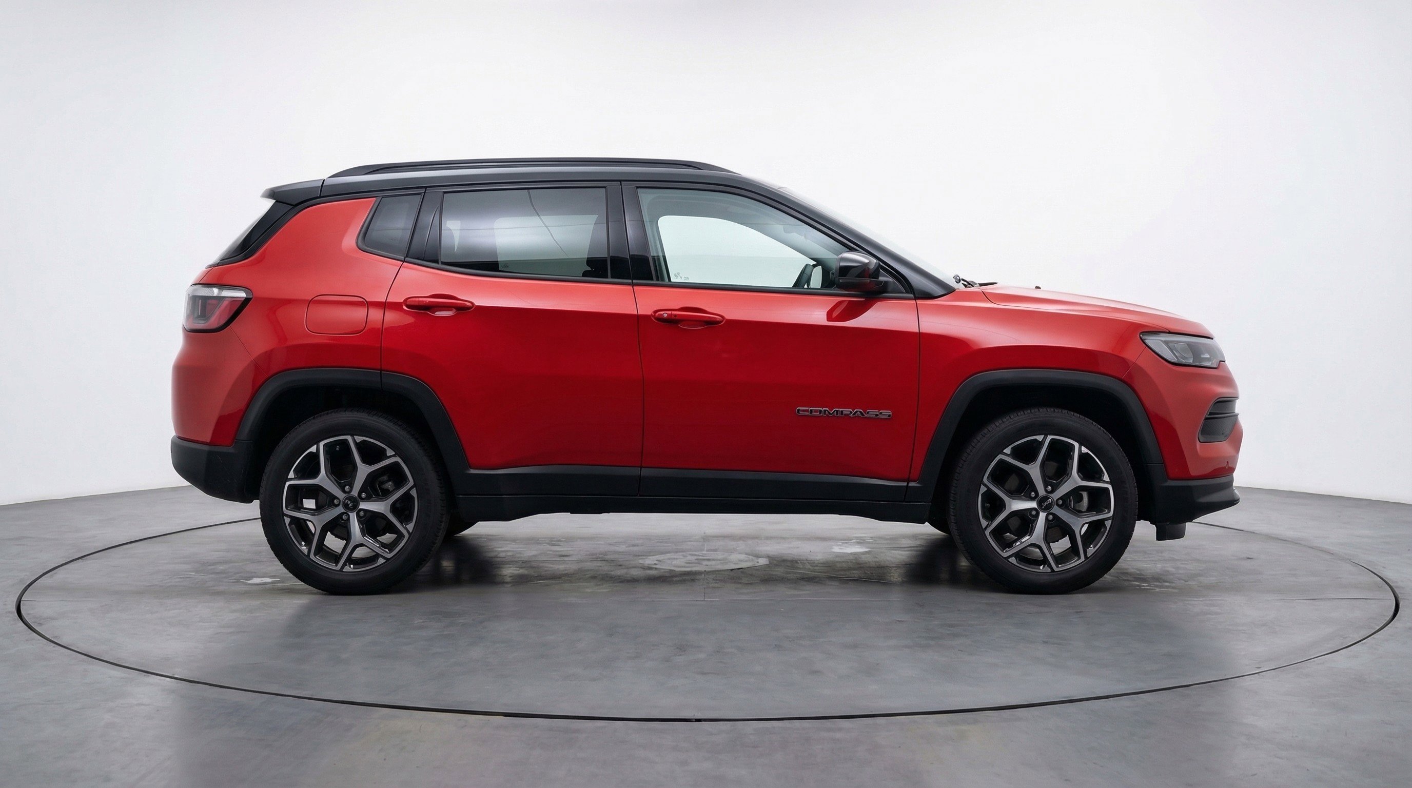 Used 2025 Jeep Compass Limited AWD/4WD image 11