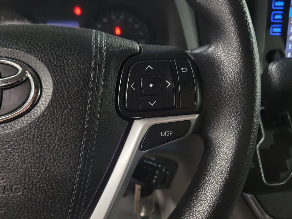 Used 2016 Toyota Sienna LE AWD/4WD image 24
