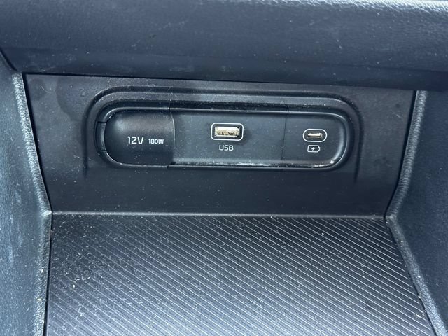Used 2025 Kia Sportage LX FWD image 33