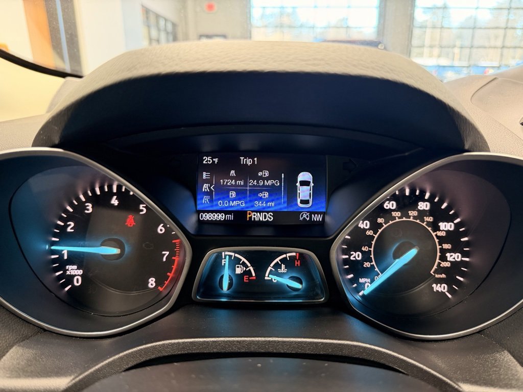 Used 2017 Ford Escape SE w/ Equipment Group 201A image 25